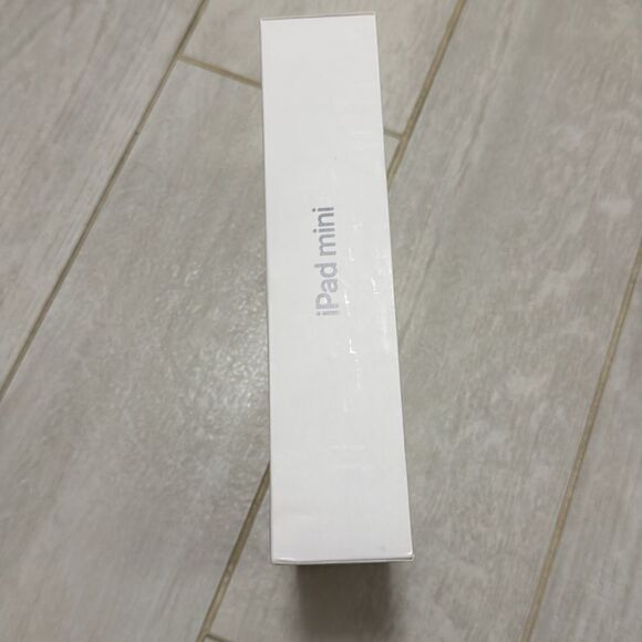 Apple iPad mini box - Picture 2 of 4
